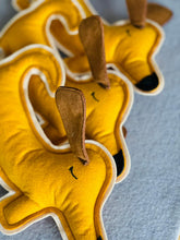 Lade das Bild in den Galerie-Viewer, Trauergeschenk - Trosttier Hund